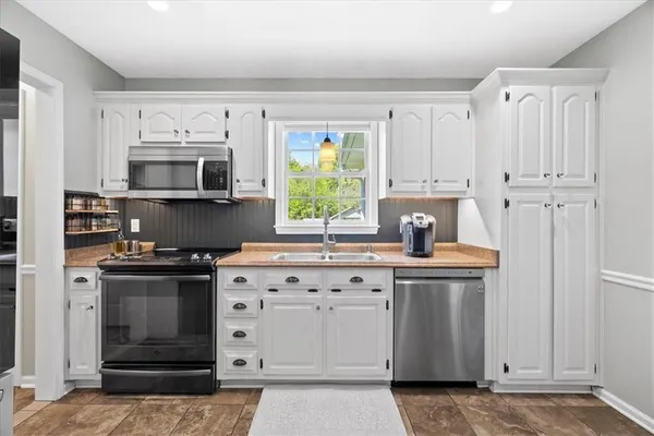 $389,900 | 2664 Boone Ford Road Southeast, Calhoun, GA 30701