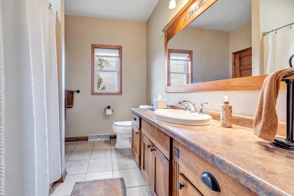 $649,900 | 4006 Elkins Road, Amherst, WI 54406
