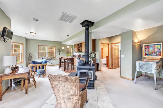 $699,900 | 4006 Elkins Road, Amherst, WI 54406