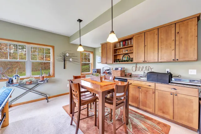 $699,900 | 4006 Elkins Road, Amherst, WI 54406