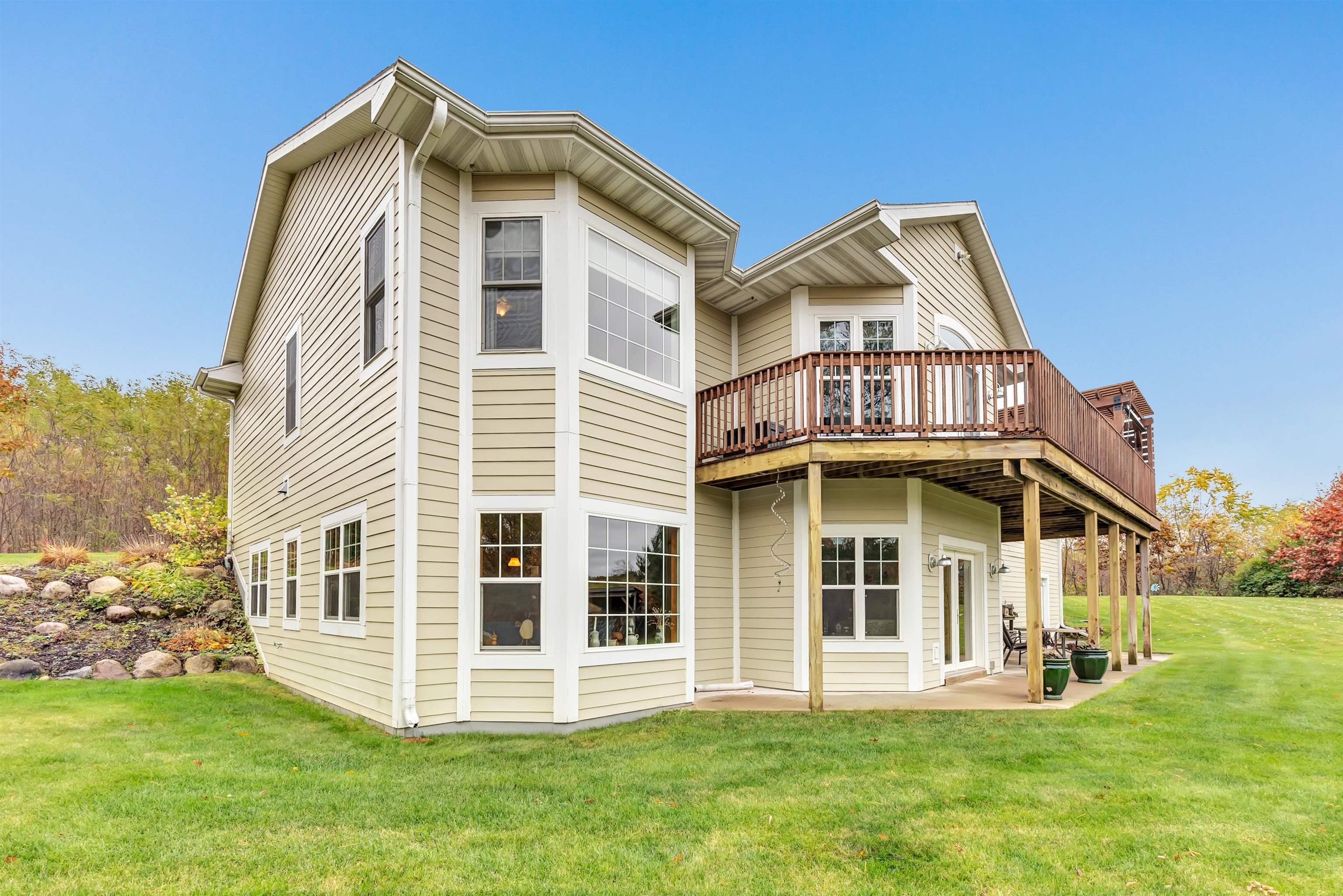 4006 Elkins Road Amherst, WI 54406 - Photo 4 of 69