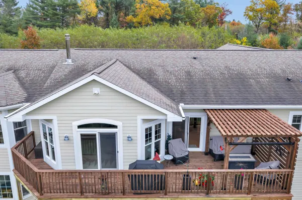 $649,900 | 4006 Elkins Road, Amherst, WI 54406