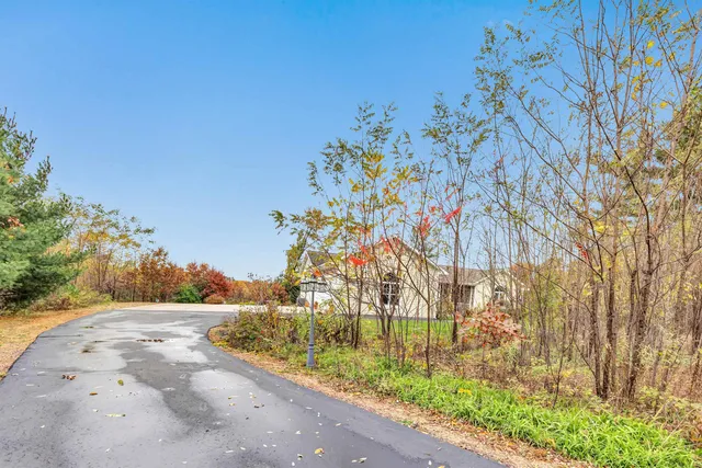 $699,900 | 4006 Elkins Road, Amherst, WI 54406