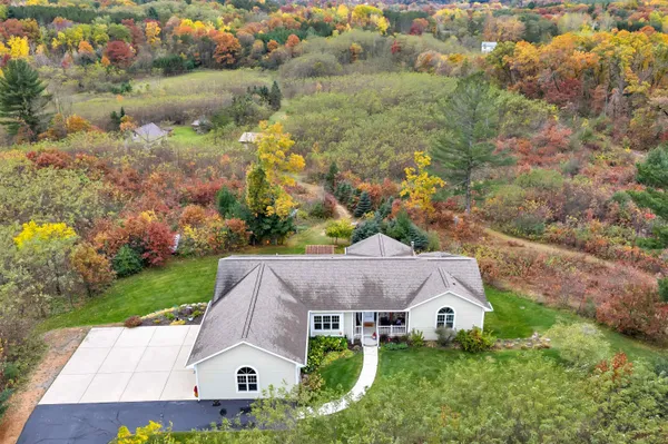 $649,900 | 4006 Elkins Road, Amherst, WI 54406
