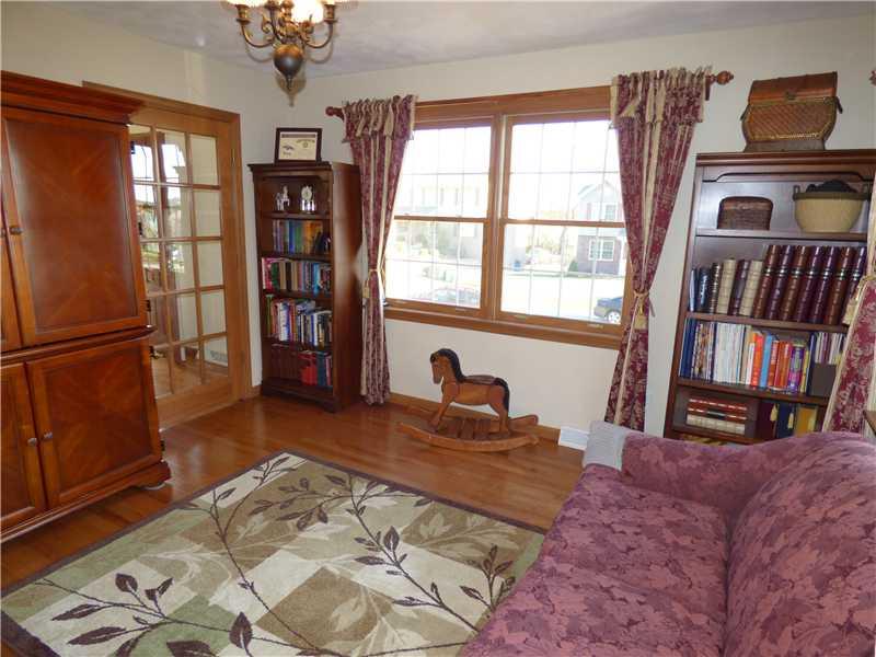 116 Rustic Ridge Drive Plum, PA 15239 - Photo 10 of 25 Living Room.