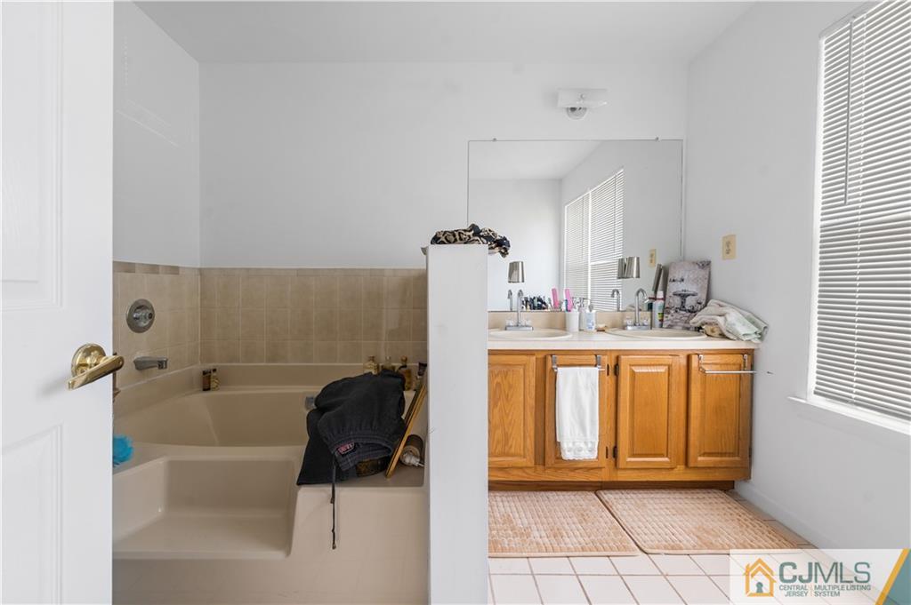 16 Jill Court Monmouth Junction, NJ 08852 - Photo 18 of 28