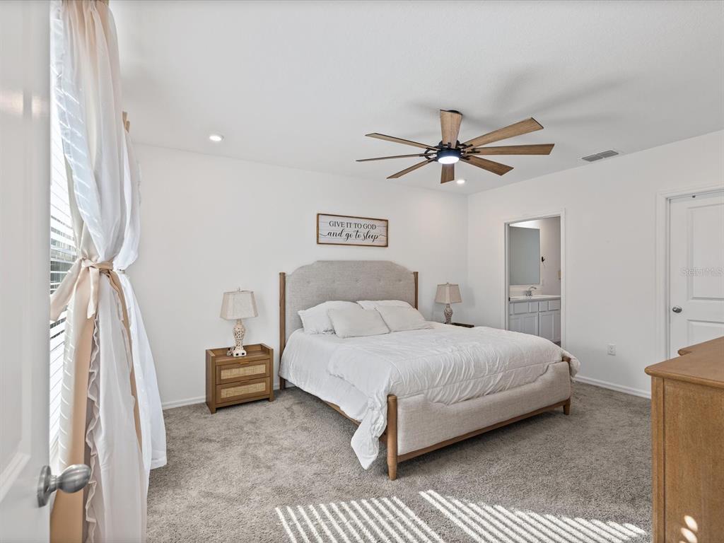 16334 Frost Bird Road Weeki Wachee, FL 34614 - Photo 6 of 43