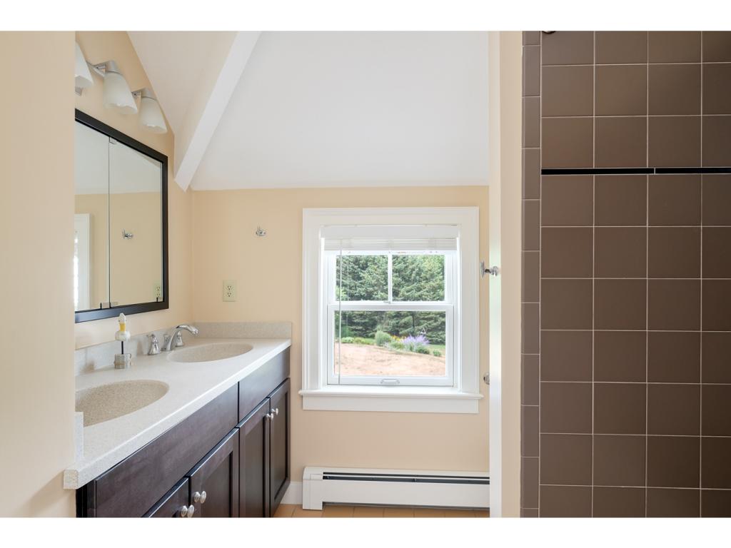 109 Tidewater Farm Road Stratham, NH 03885 - Photo 29 of 36