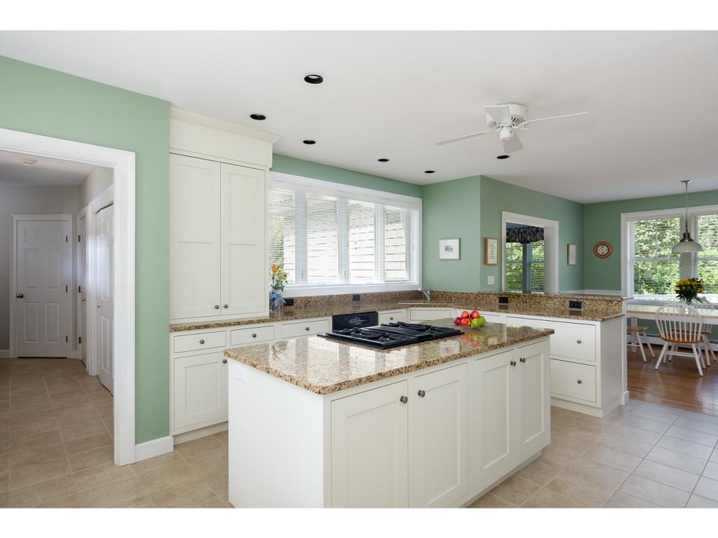 109 Tidewater Farm Road Stratham, NH 03885 - Photo 4 of 36