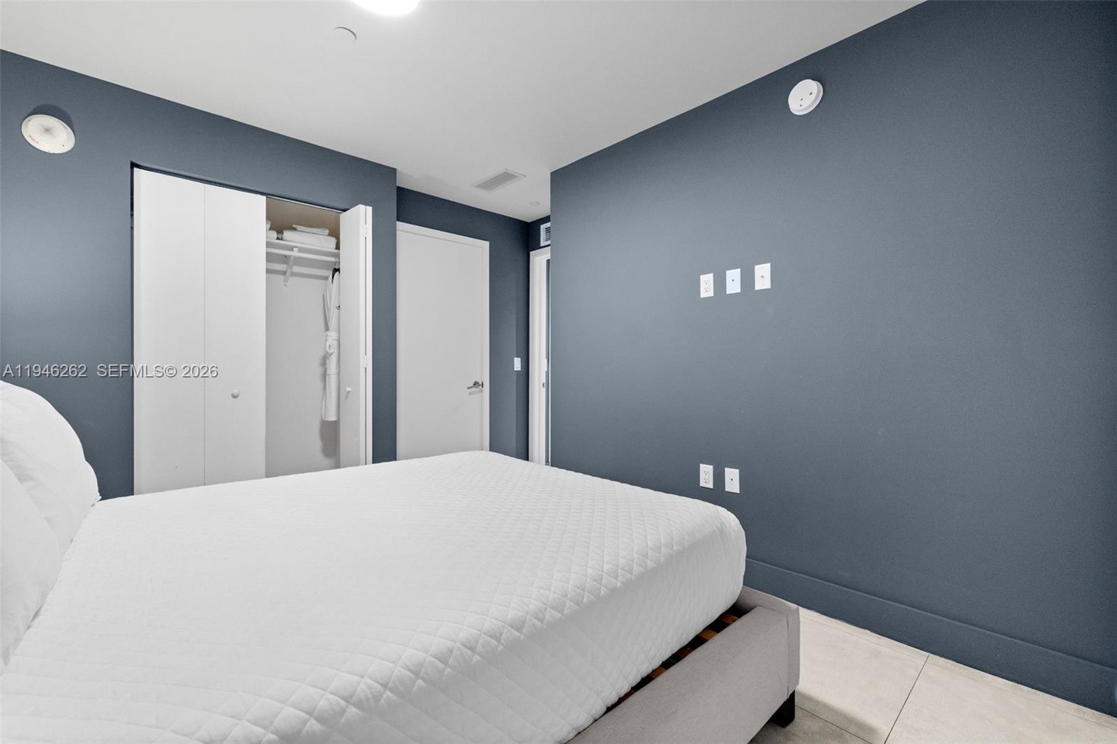 239 Southwest 9th Street, Unit 2303 Miami, FL 33130 - Photo 15 of 75