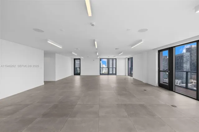 $100,000 | 239 Southwest 9th Street, Unit 2303, Miami, FL 33130