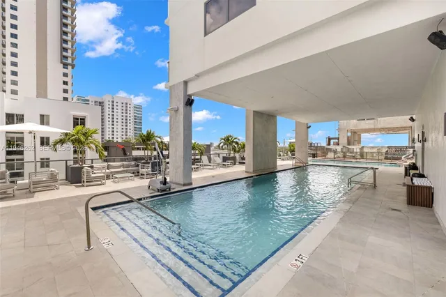 $100,000 | 239 Southwest 9th Street, Unit 2303, Miami, FL 33130