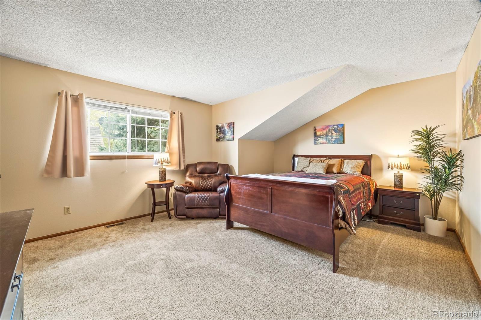 10433 West Red Mountain Road Littleton, CO 80127 - Photo 15 of 32