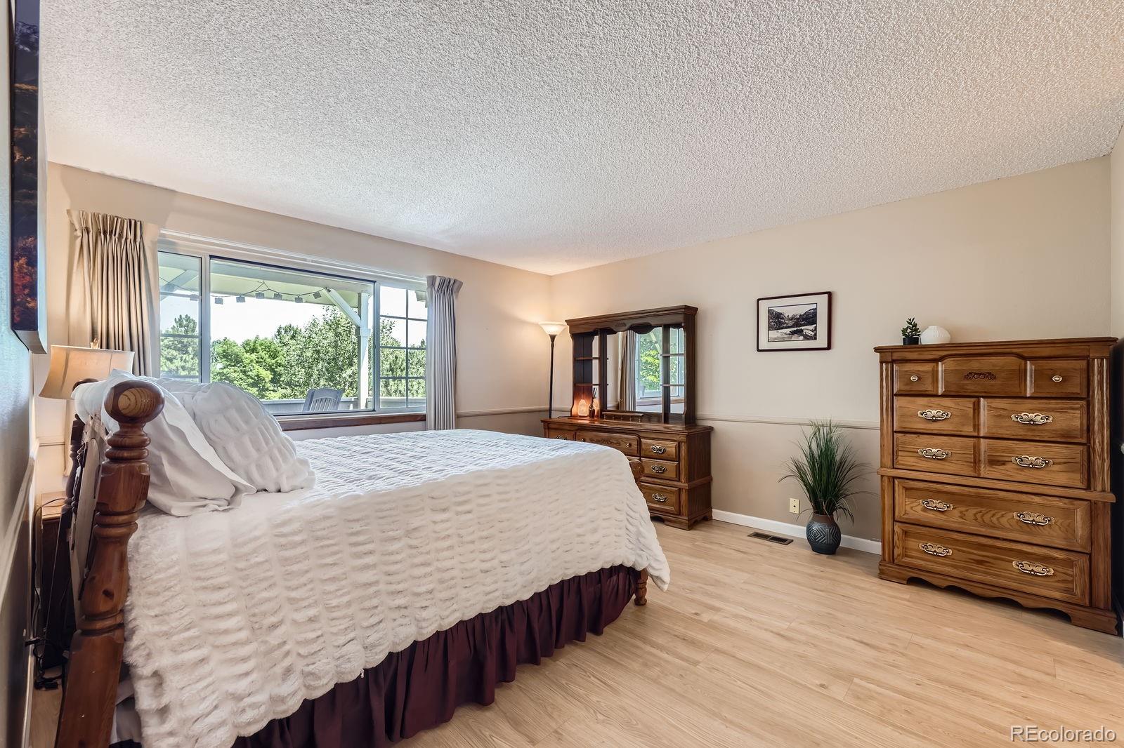 10433 West Red Mountain Road Littleton, CO 80127 - Photo 7 of 32