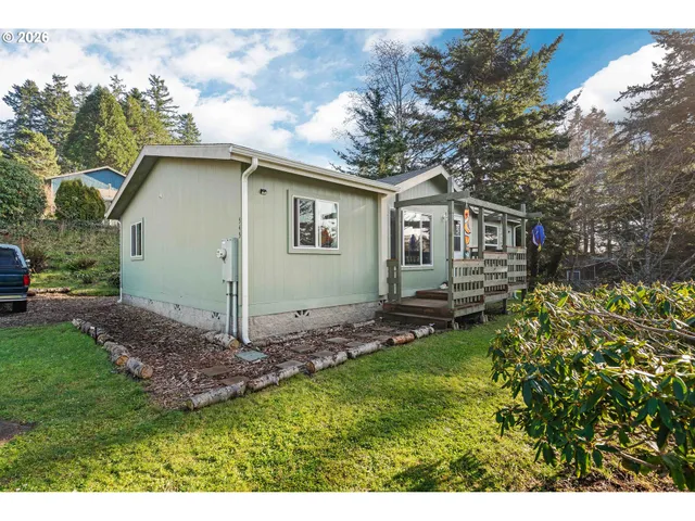 $310,000 | 545 Queens Avenue, Lakeside, OR 97449