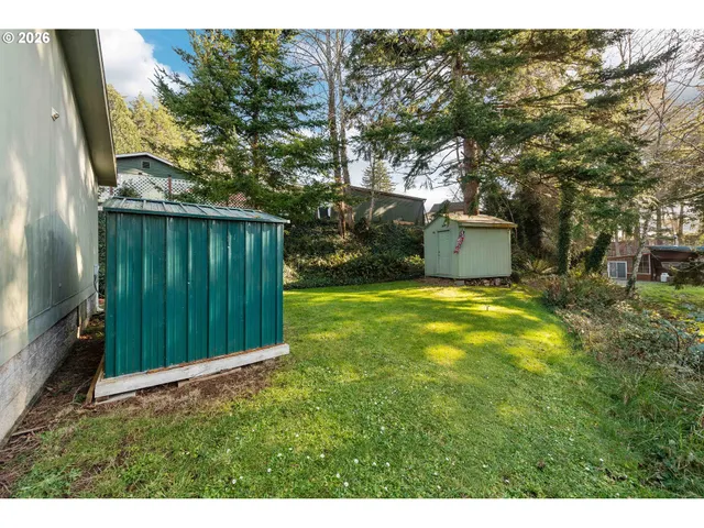 $310,000 | 545 Queens Avenue, Lakeside, OR 97449