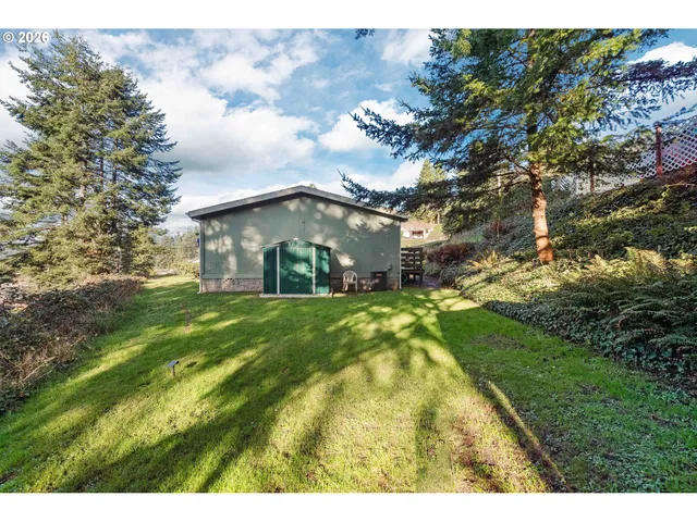 $310,000 | 545 Queens Avenue, Lakeside, OR 97449