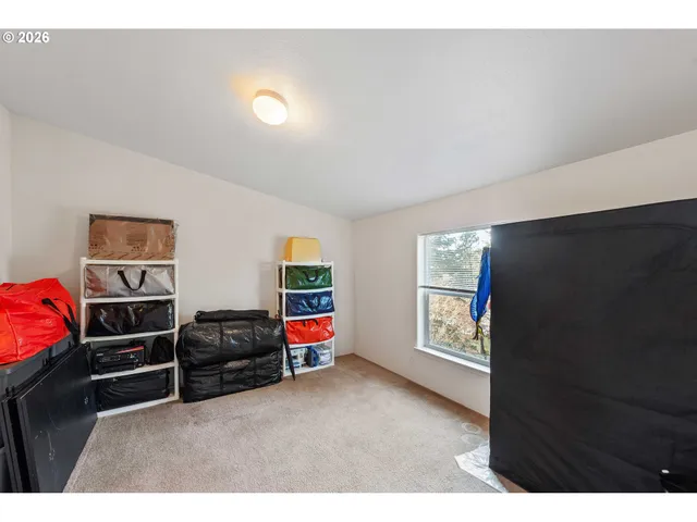 $310,000 | 545 Queens Avenue, Lakeside, OR 97449