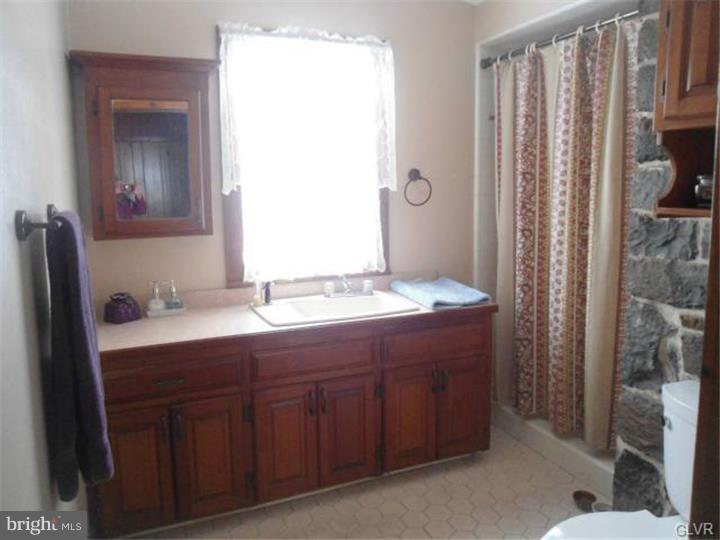 6044 Durham Road Pipersville, PA 18947 - Photo 13 of 19 Gallery Image 13