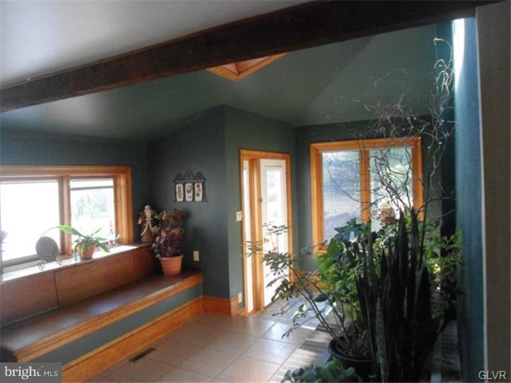 6044 Durham Road Pipersville, PA 18947 - Photo 8 of 19 Gallery Image 8