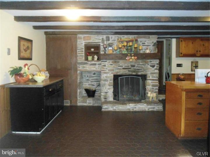 6044 Durham Road Pipersville, PA 18947 - Photo 10 of 19 Gallery Image 10