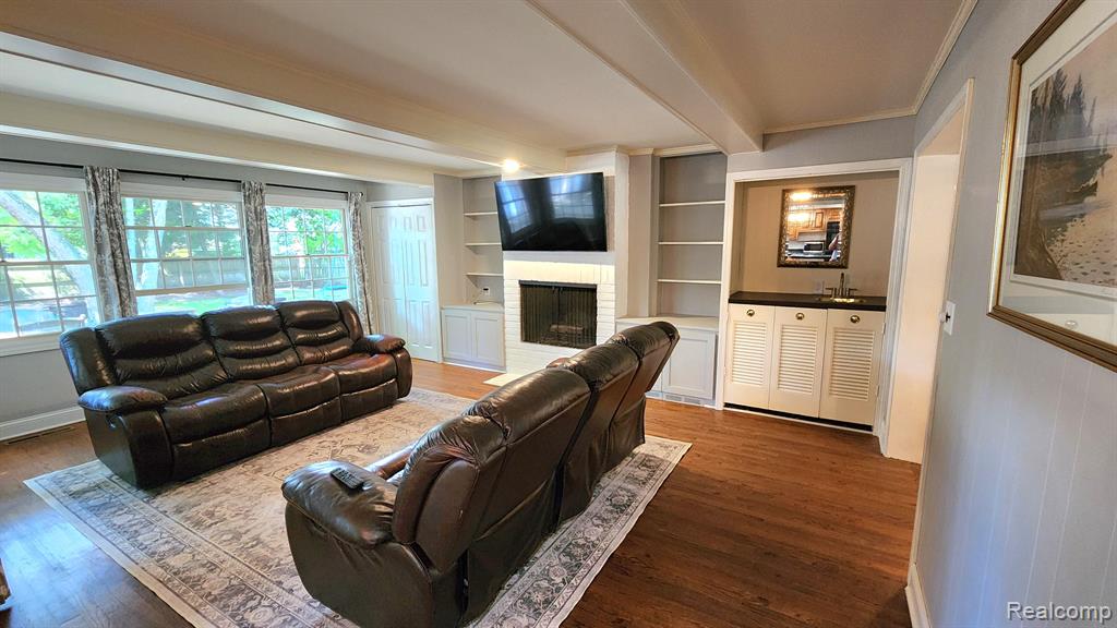 1031 Cadieux Road Grosse Pointe Park, MI 48230 - Photo 14 of 33