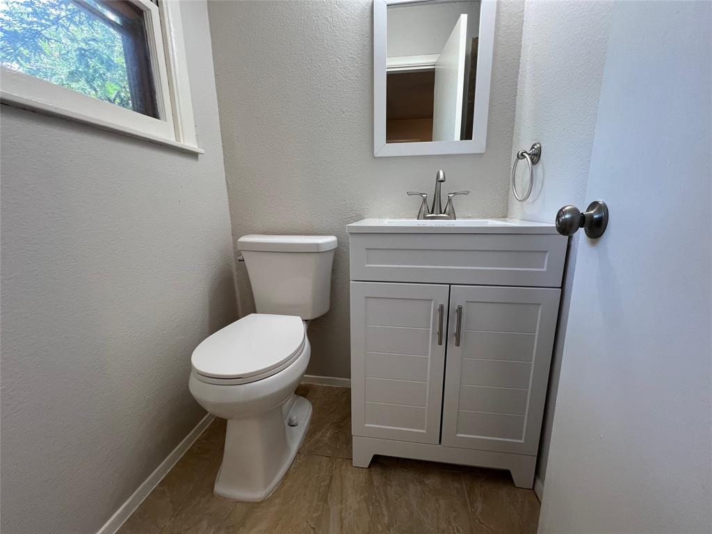 213 Wanda Way Hurst, TX 76053 - Photo 19 of 29