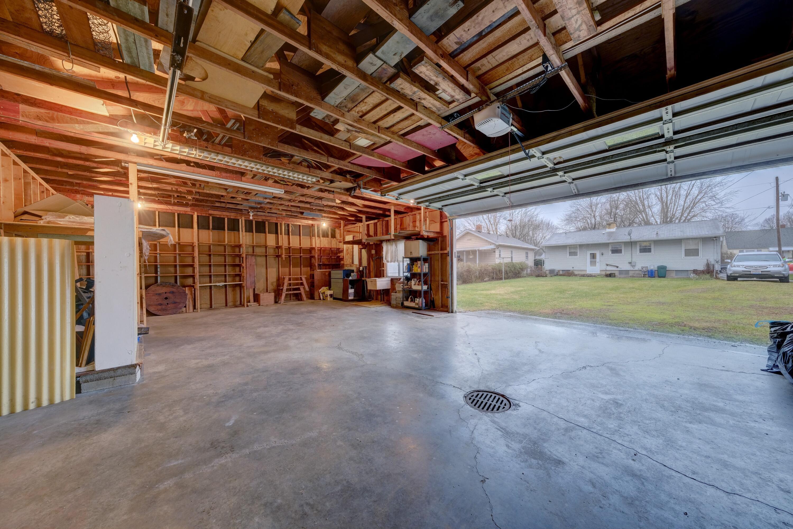 356 Reed Avenue Marion, OH 43302 - Photo 53 of 54 64 Garage