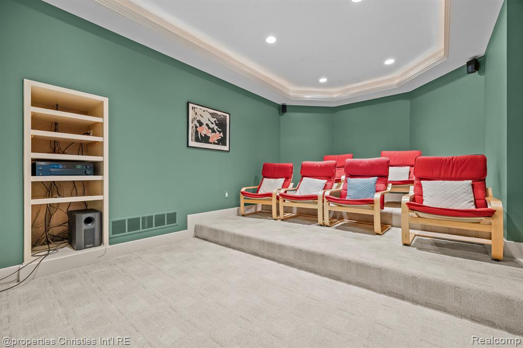 1041 Greentree Road Bloomfield Hills, MI 48304 - Photo 53 of 70