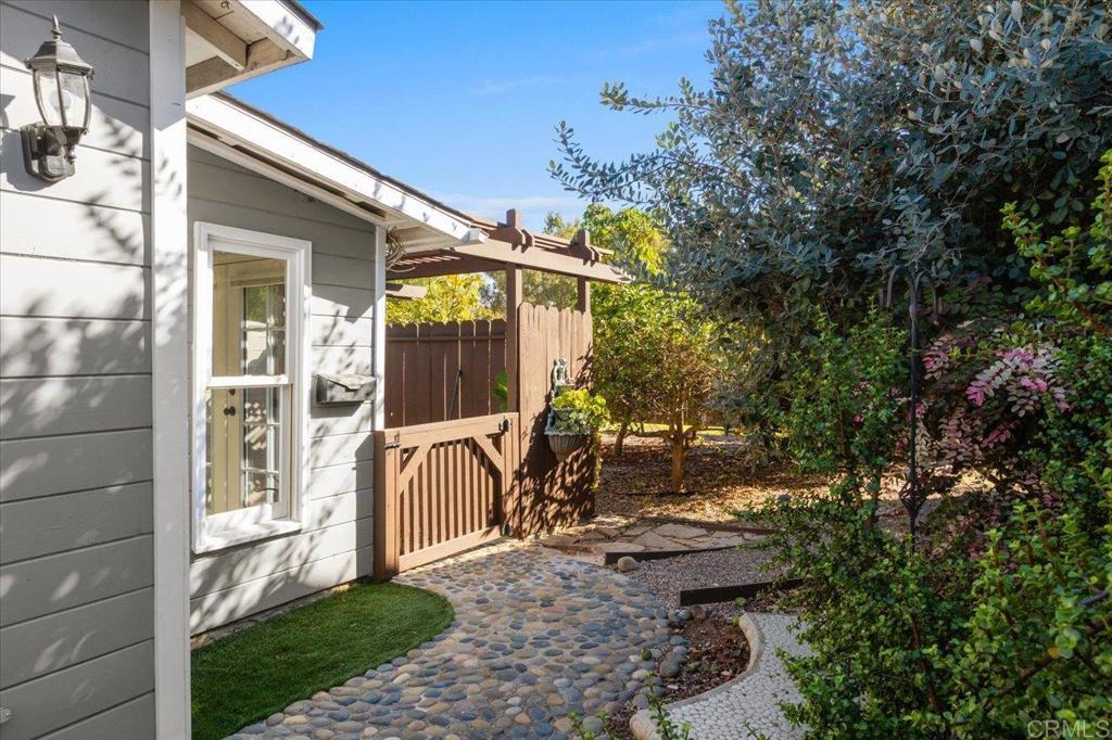 697 Ocean View Avenue Encinitas, CA 92024 - Photo 35 of 49 detached 1/1 ADU with private entrance
