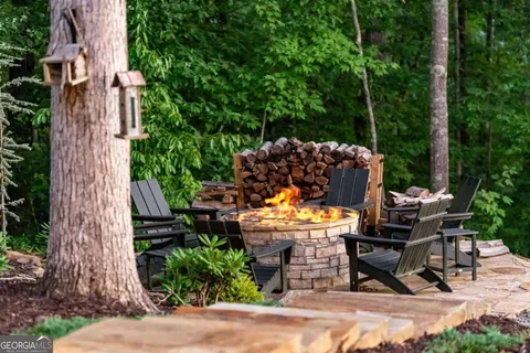 a view of a bench in a backyard