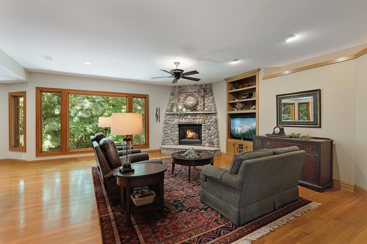 2934 Canyon Road Chaska, MN 55318 - Photo 12 of 51