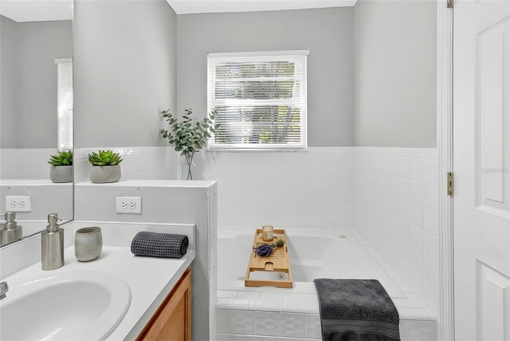 5291 Southwest 97 Way Gainesville, FL 32608 - Photo 13 of 32