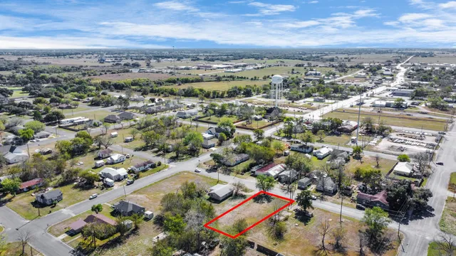 $29,000 | 311 East Grange Street, Weimar, TX 78962