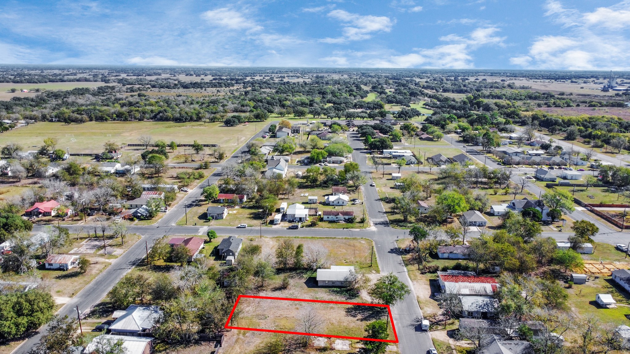 311 East Grange Street Weimar, TX 78962 - Photo 6 of 19