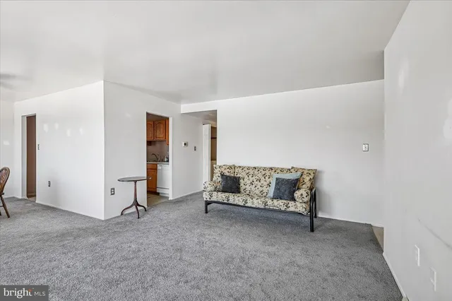 $210,000 | 355 Gatewater Court, Unit F, Glen Burnie, MD 21060