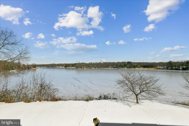 $210,000 | 355 Gatewater Court, Unit F, Glen Burnie, MD 21060