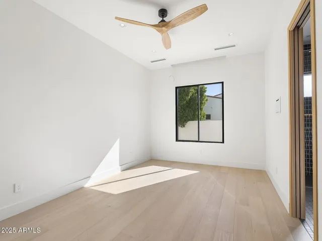 $8,672,000 | 5305 North 68th Place, Paradise Valley, AZ 85253