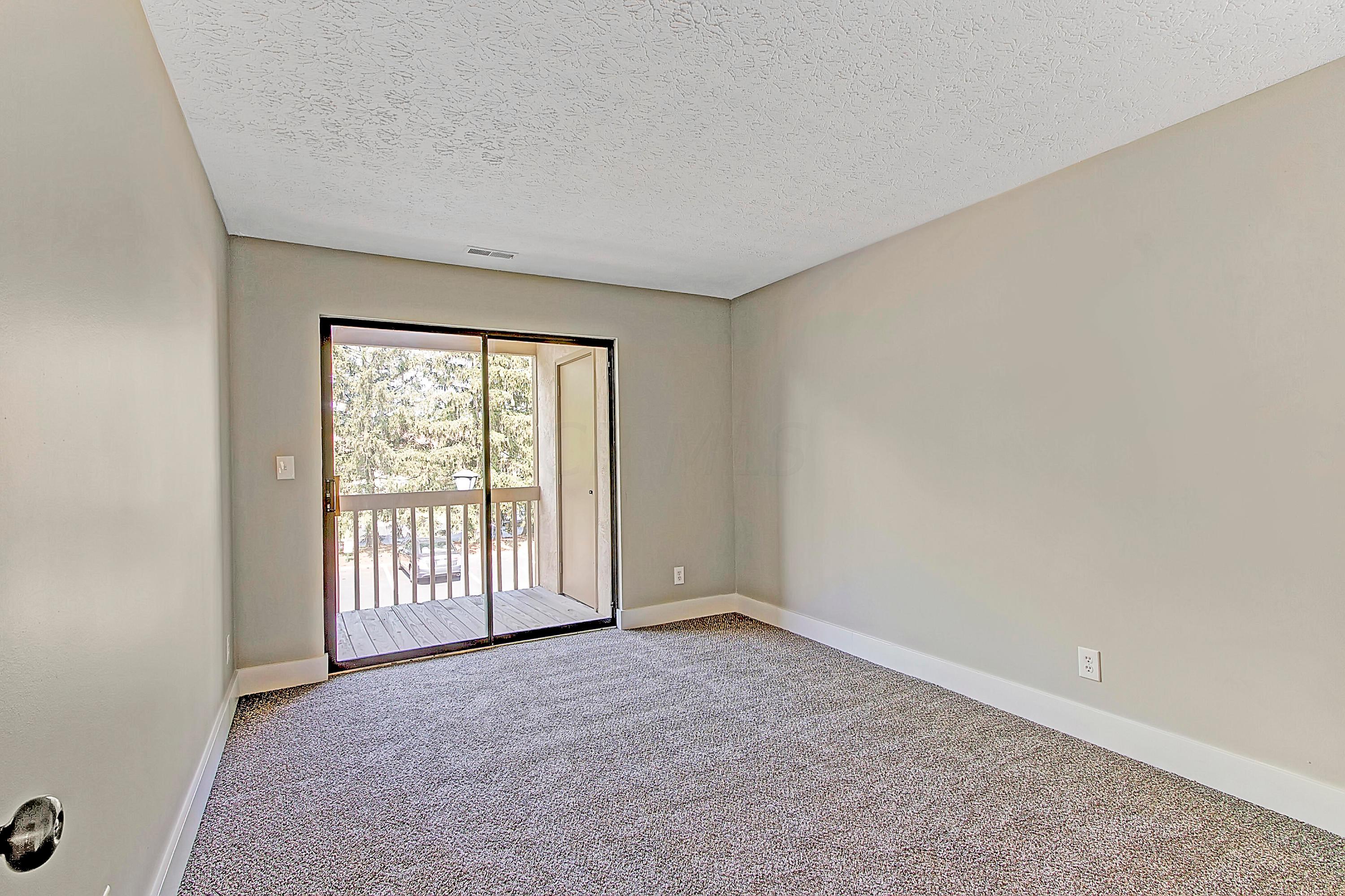 2175 Hedgerow Road, Unit 2175E Columbus, OH 43220 - Photo 14 of 27