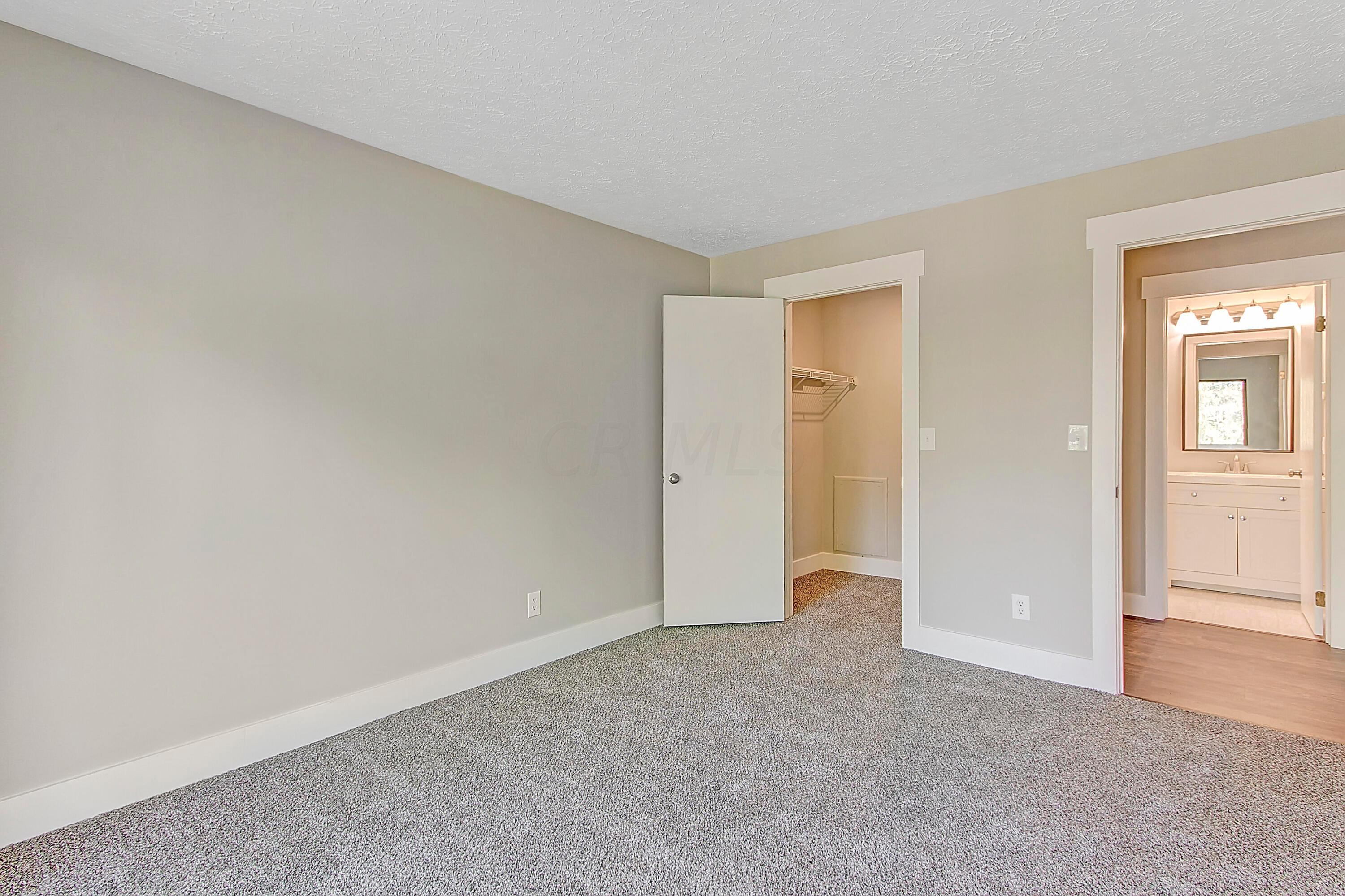 2175 Hedgerow Road, Unit 2175E Columbus, OH 43220 - Photo 15 of 27