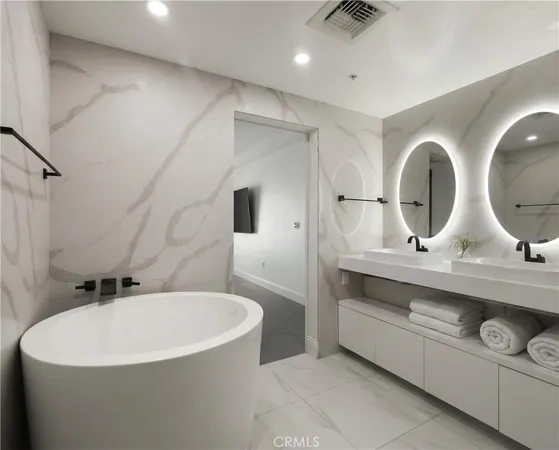 $1,599,000 | 3131 Michelson Drive, Unit 1607, Irvine, CA 92612