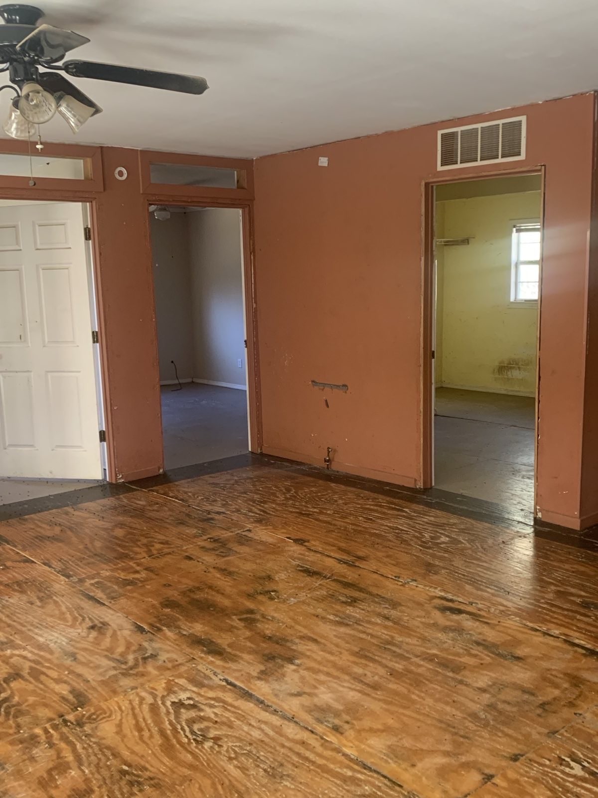 1252 Kelly Road Centerville, TN 37033 - Photo 31 of 34 a view of an empty room