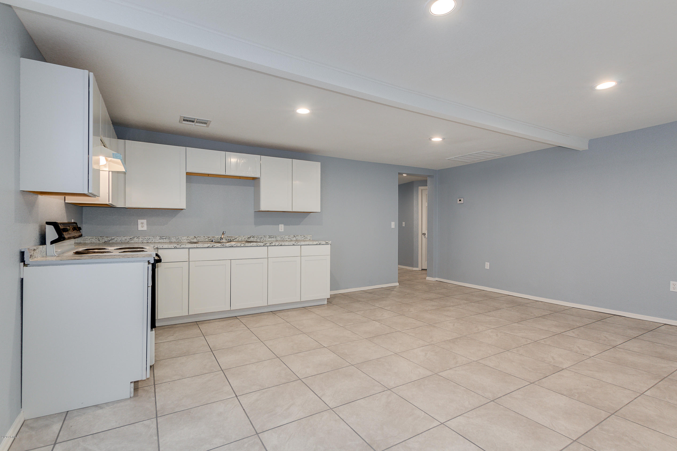 2909 West Coronado Road Phoenix, AZ 85009 - Photo 8 of 25 08-Coronado