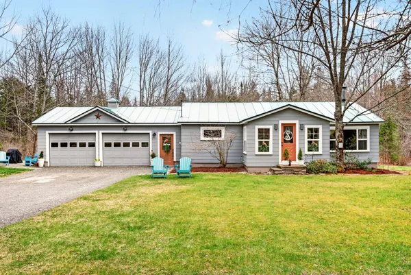 $319,900 | 235 Swan Lake Avenue, Belfast, ME 04915