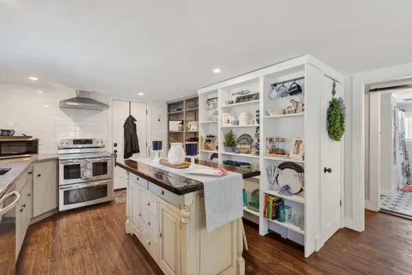 $327,500 | 235 Swan Lake Avenue, Belfast, ME 04915