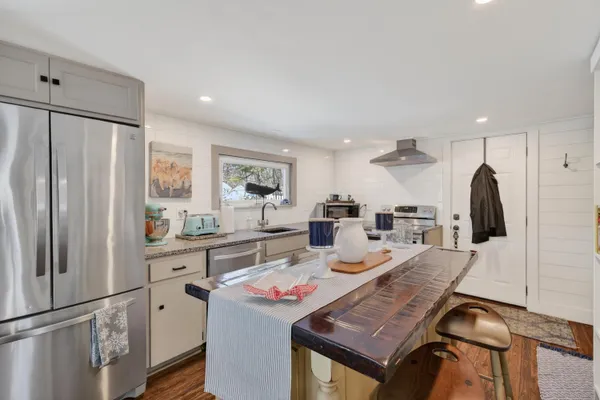 $327,500 | 235 Swan Lake Avenue, Belfast, ME 04915