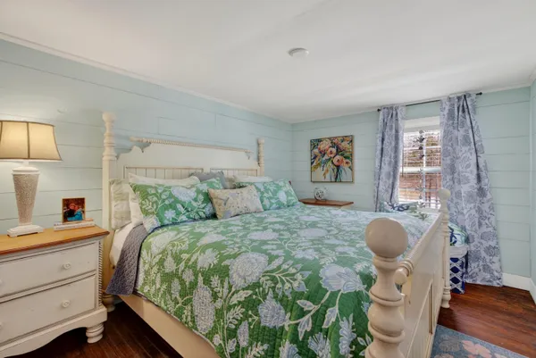 $327,500 | 235 Swan Lake Avenue, Belfast, ME 04915