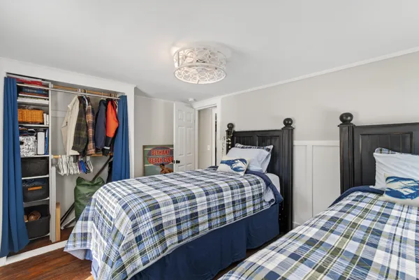 $327,500 | 235 Swan Lake Avenue, Belfast, ME 04915