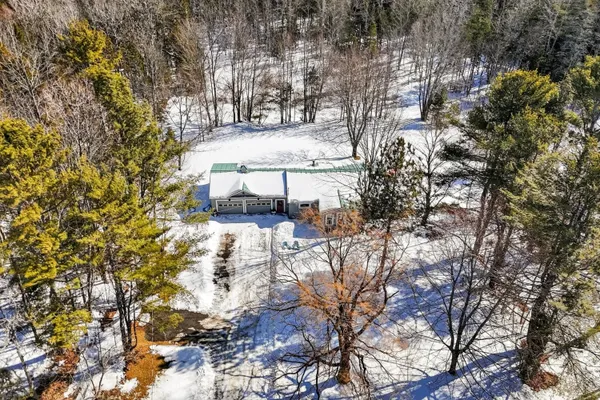 $327,500 | 235 Swan Lake Avenue, Belfast, ME 04915