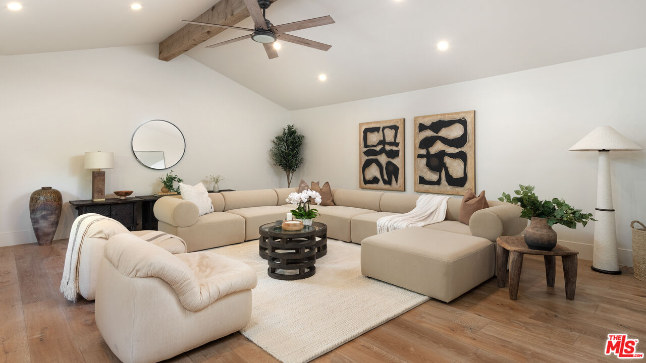 30601 Sicomoro Drive Malibu, CA 90265 - Photo 11 of 26